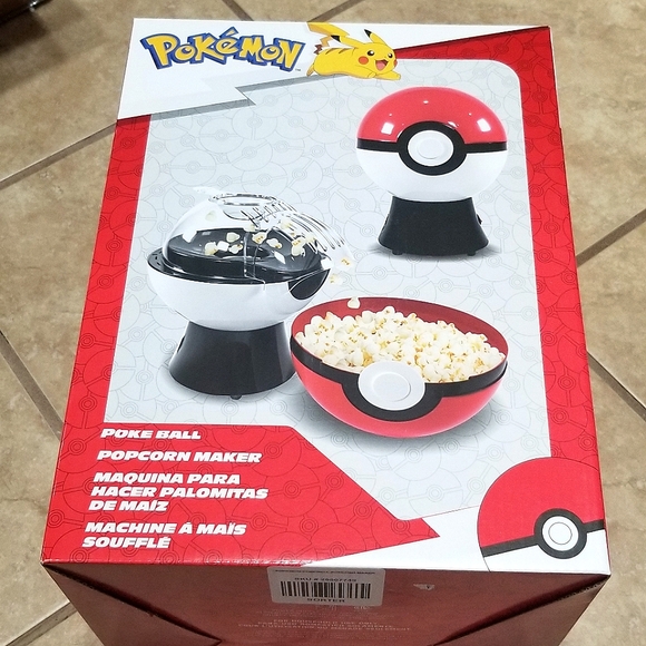 Uncanny Brands Pokemon Poke Ball Popcorn Maker - Picture 1 of 2